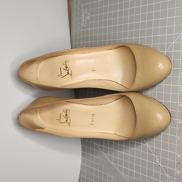 Christian Louboutin Fifi Heels 37 - Picture 4 of 14